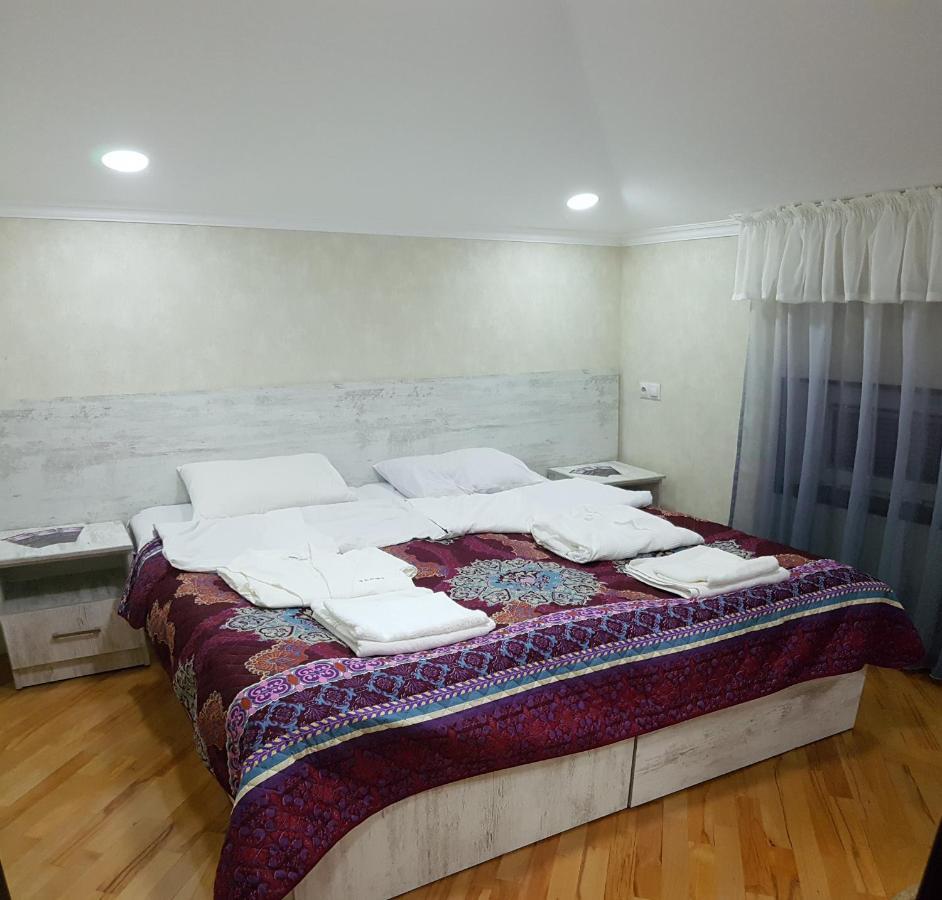 Guest House 15A Kutaisi Exteriér fotografie