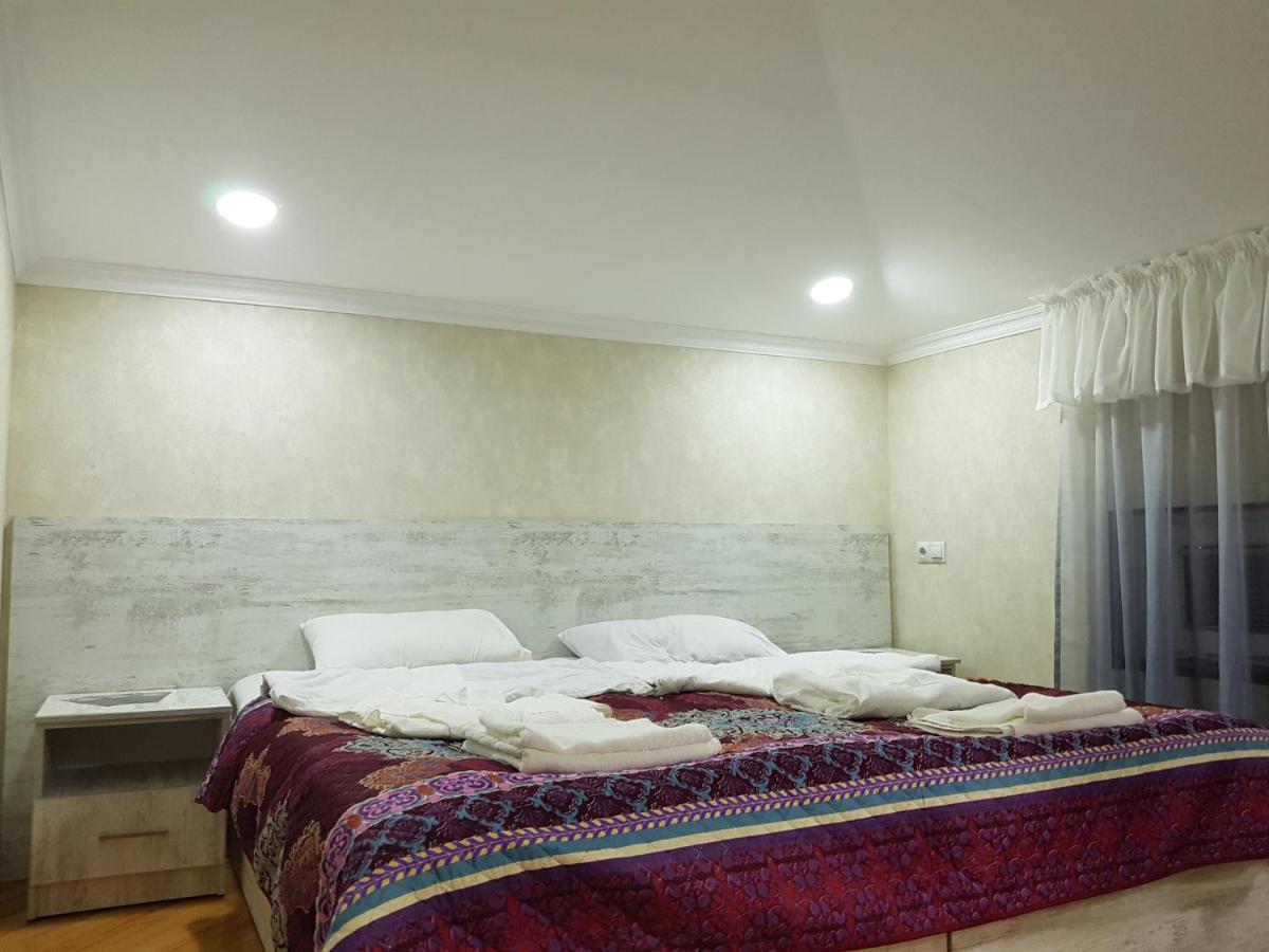 Guest House 15A Kutaisi Exteriér fotografie