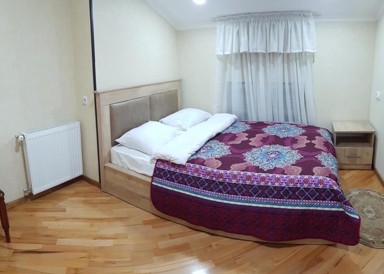 Guest House 15A Kutaisi Exteriér fotografie